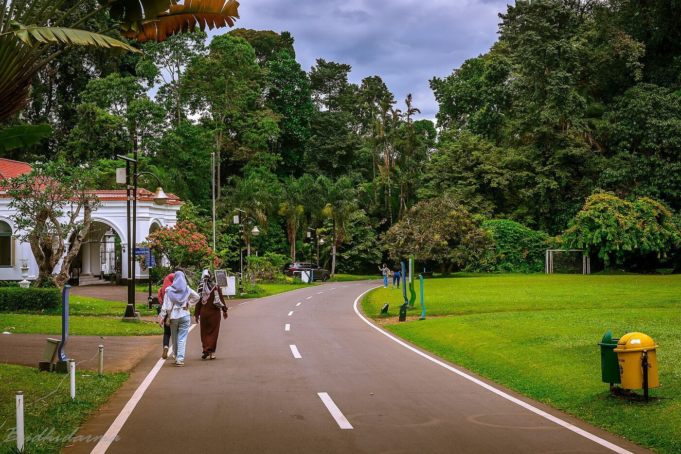 Istana Bogor & Rusa Totol yang Melegenda